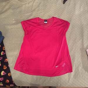 Nike Pro Combat Dri-Fit Athletic Shirt Pink